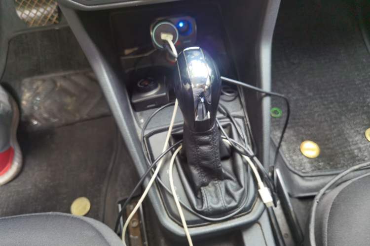 Used Volkswagen Jetta 2017 1.5L Automatic Fashion Model Gear Lever