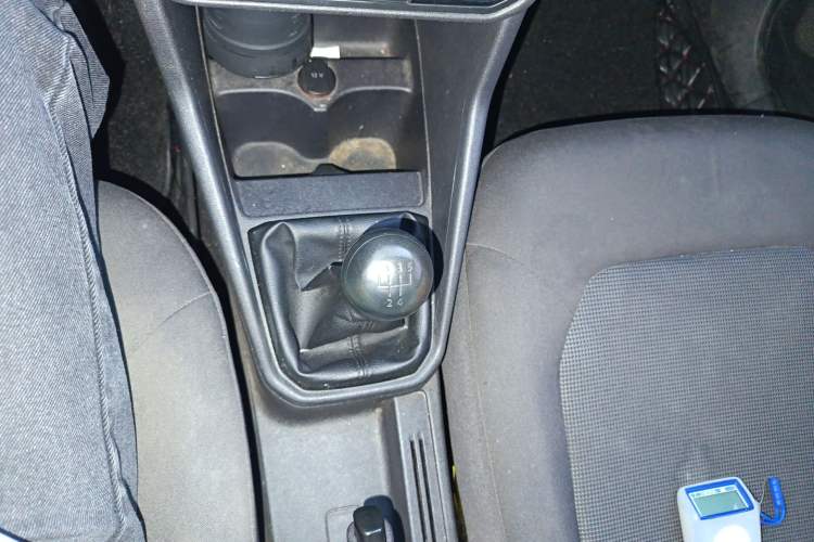 Used Volkswagen Jetta 2017 1.4L Manual Fashion Edition Gear Lever