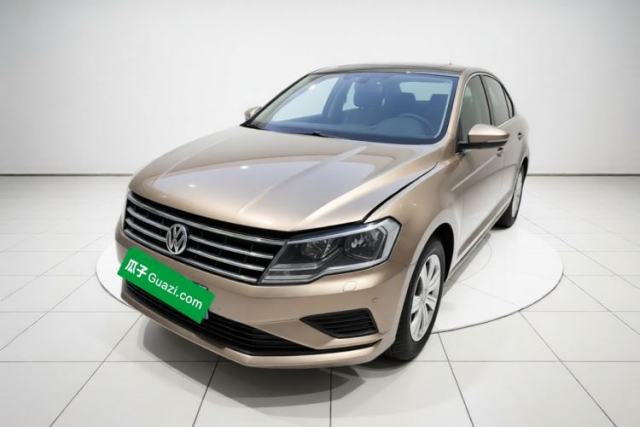 Używany Volkswagen Jetta 2017 1.4L Manual Fashion Edition