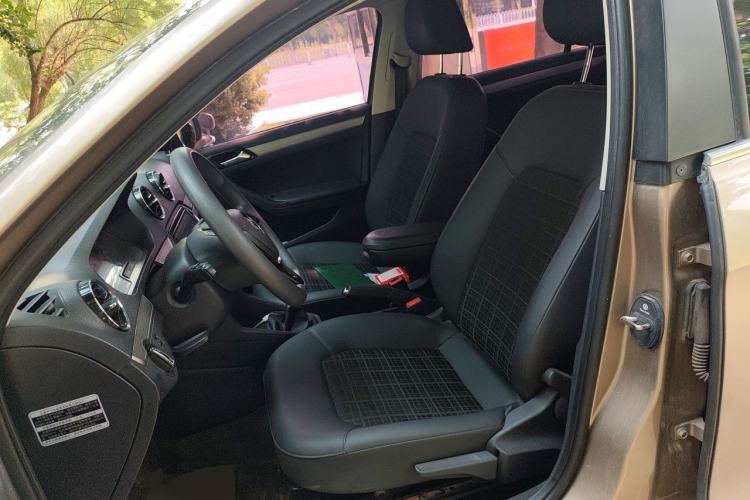 Used Volkswagen Jetta 2017 1.5L Manual Comfort Model Left Front Seat