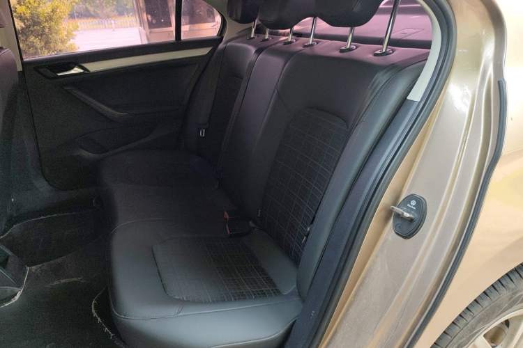 Used Volkswagen Jetta 2017 1.5L Manual Comfort Model Left Rear Seat