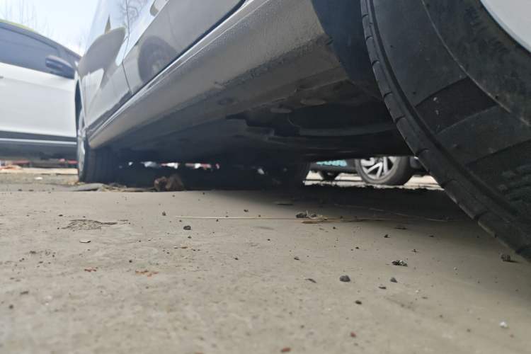 Used Volkswagen Jetta 2017 1.4L Manual Fashion Edition Left Side Sill