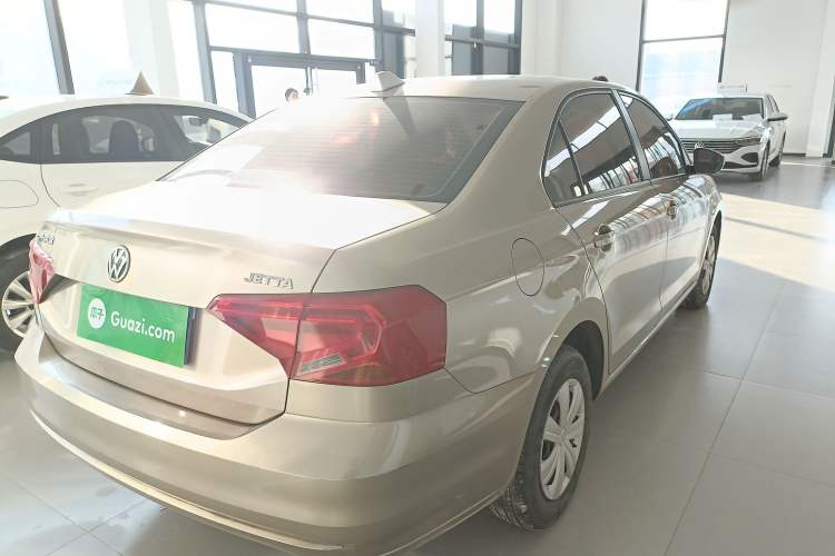 Used Volkswagen Jetta 2017 1.4L Manual Fashion Edition Rear Right 45 Deg