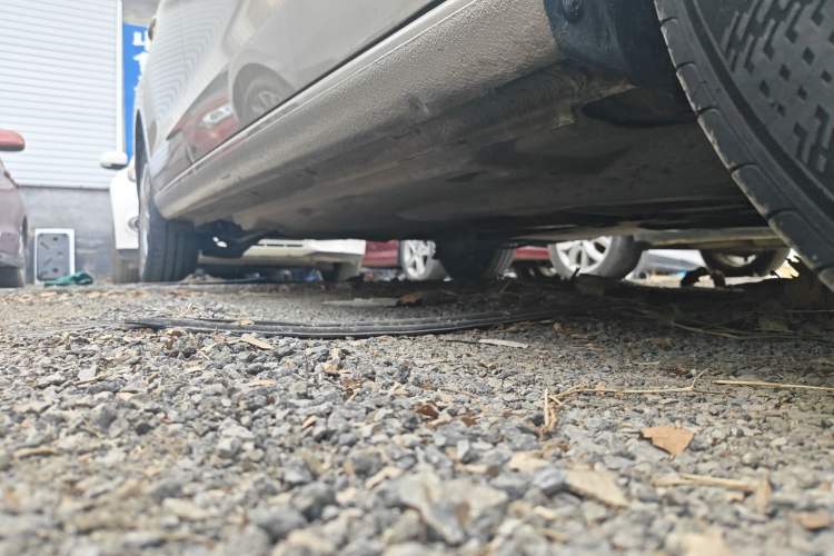 Used Volkswagen Jetta 2017 1.4L Manual Fashion Edition Right Side Sill