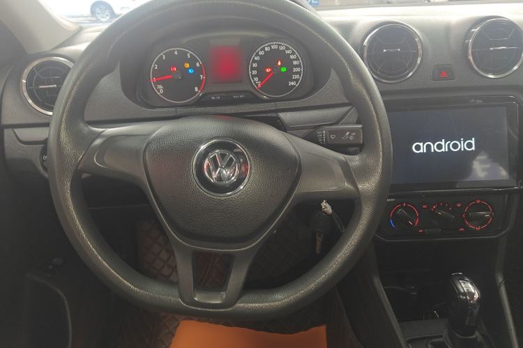 Used Volkswagen Jetta 2017 1.5L Automatic Fashion Model Steering Wheel
