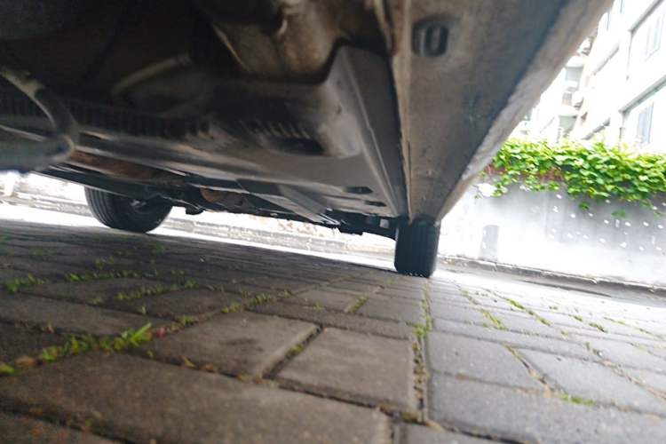 Used Volkswagen Jetta  Chassis Rear Right