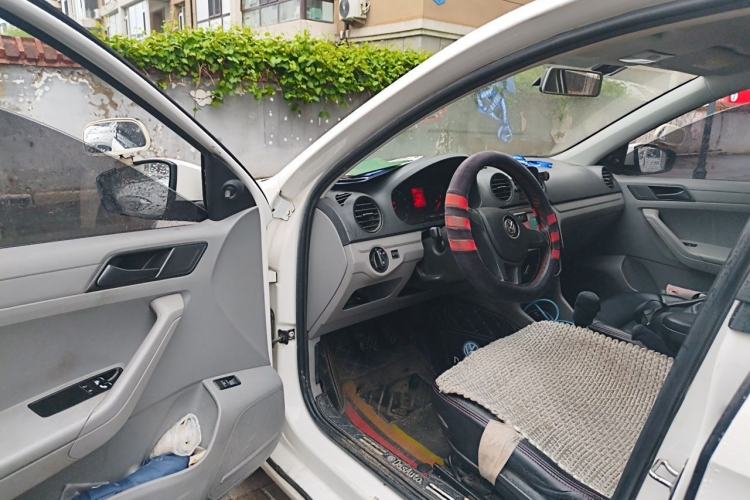 Used Volkswagen Jetta  Driver Seat