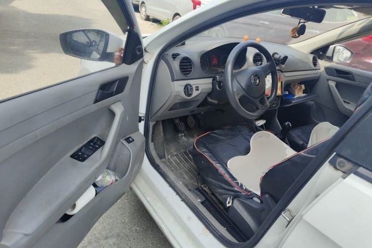 Used Volkswagen Jetta  Driver Seat