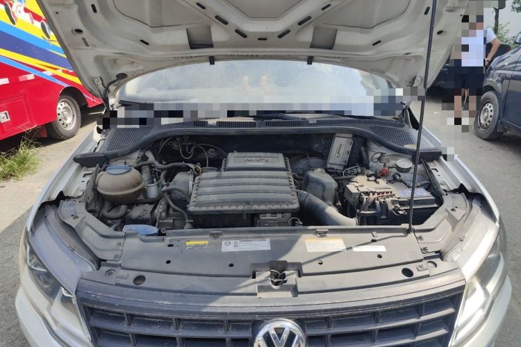 Used Volkswagen Jetta  Engine Bay
