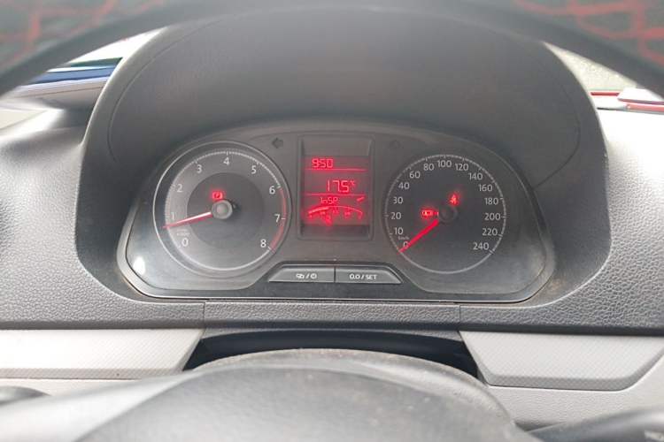 Used Volkswagen Jetta  Instrument Cluster