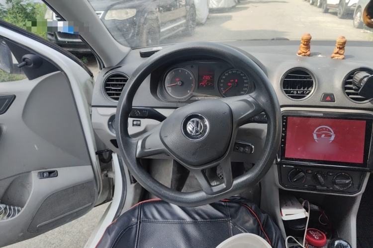 Used Volkswagen Jetta  Steering Wheel