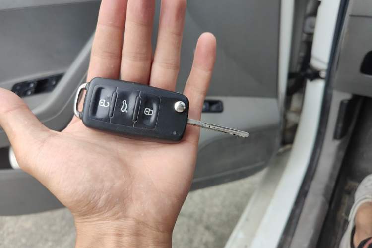 Used Volkswagen Jetta  Vehicle Key