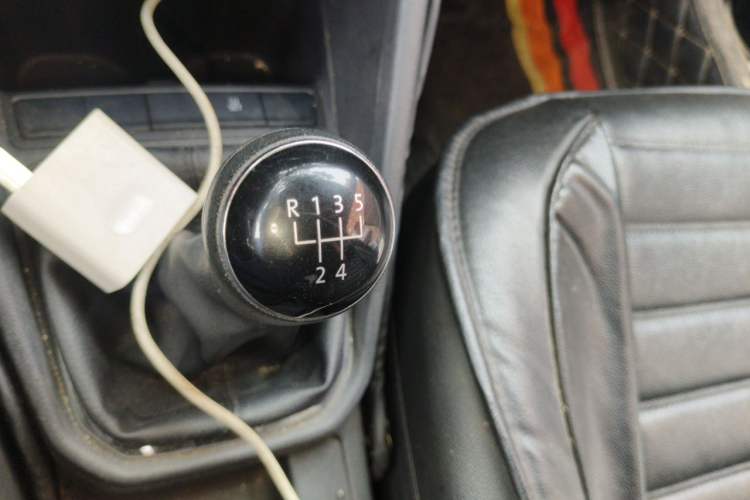 Used Volkswagen Jetta 2019 Dream Edition 1.4L Manual Comfort Version Gear Lever