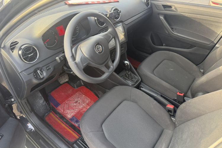 Used Volkswagen Jetta 2019 Dream Edition 1.5L Automatic Fashionable Version Interior 2