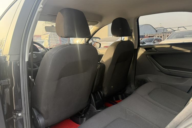 Used Volkswagen Jetta 2019 Dream Edition 1.5L Automatic Fashionable Version Interior 3