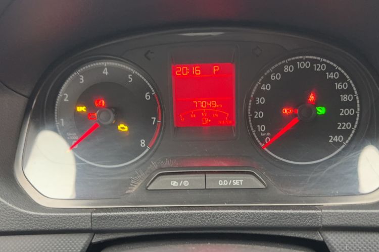 Used Volkswagen Jetta 2019 Dream Edition 1.5L Automatic Fashionable Version Odometer Close Up