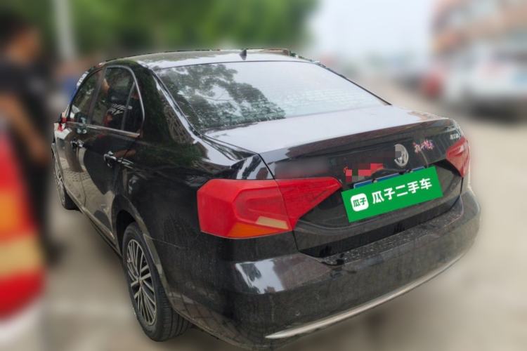 Used Volkswagen Jetta 2019 Dream Edition 1.4L Manual Comfort Version Rear Left 45 Deg