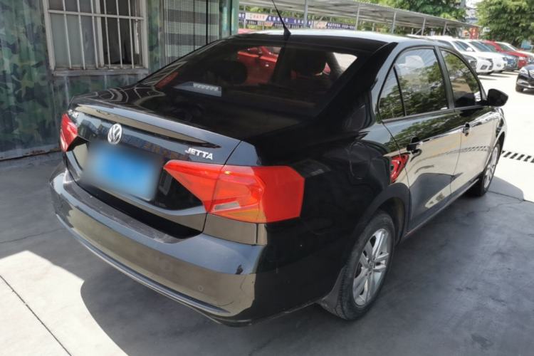 Used Volkswagen Jetta 2019 Dream Edition 1.4L Manual Fashion Version Rear Right 45 Deg