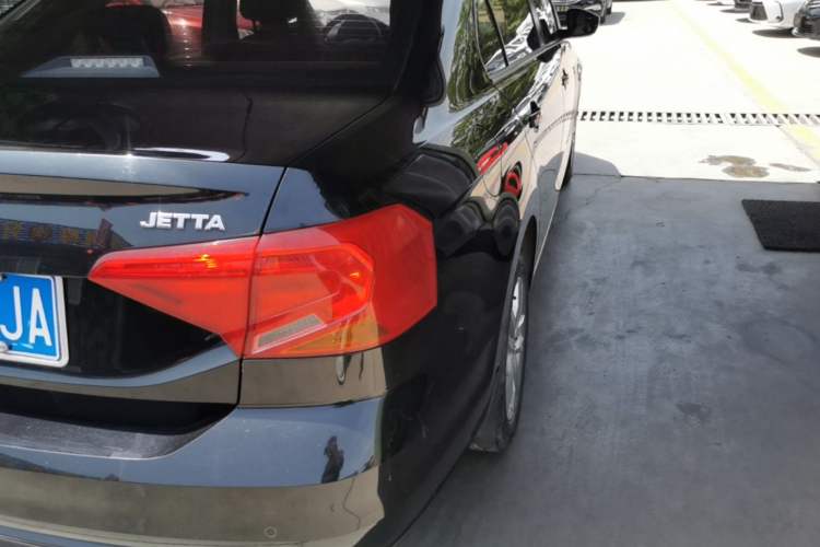 Used Volkswagen Jetta 2019 Dream Edition 1.4L Manual Fashion Version Right Rear Taillight