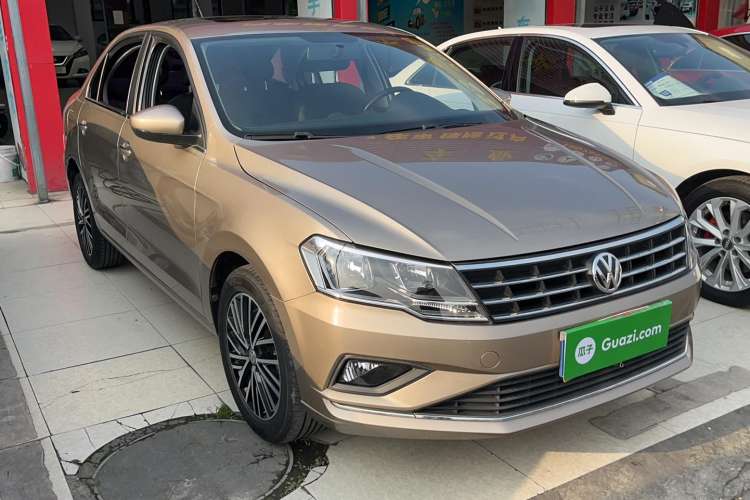 Used Volkswagen Jetta 2019 Dream Edition 1.5L Manual Comfort Version Exterior 2
