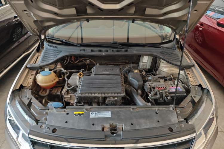 Used Volkswagen Jetta 2019 Dream Edition 1.5L Automatic Fashionable Version Engine Bay