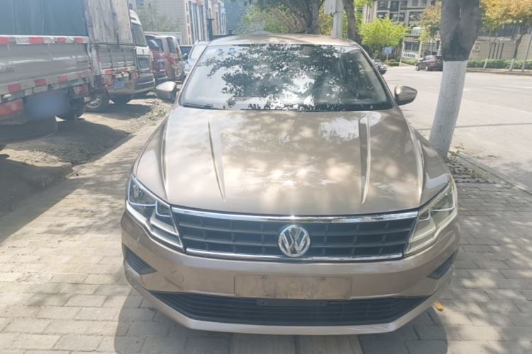 Used Volkswagen Jetta 2019 Dream Edition 1.5L Manual Fashion Version Front