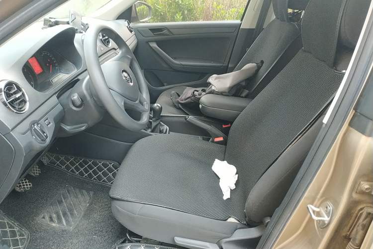 Used Volkswagen Jetta 2019 Dream Edition 1.5L Manual Fashion Version Left Front Seat