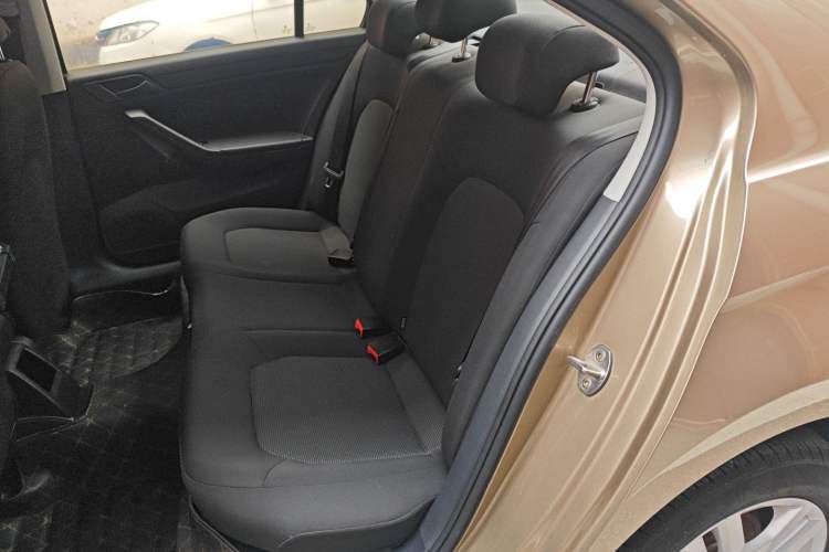 Used Volkswagen Jetta 2019 Dream Edition 1.5L Manual Fashion Version Left Rear Seat