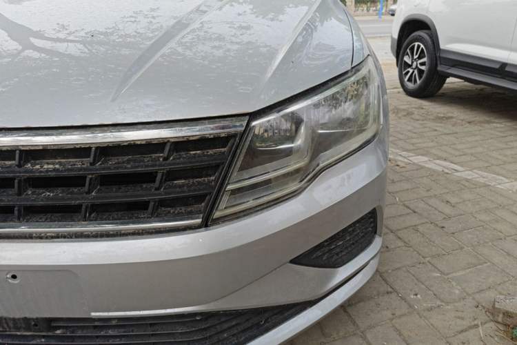 Used Volkswagen Jetta 2019 Dream Edition 1.4L Manual Fashion Version Left Front Headlight