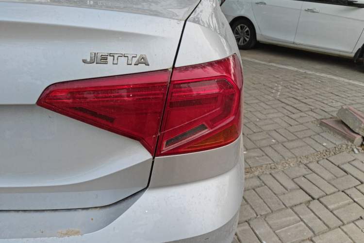 Used Volkswagen Jetta 2019 Dream Edition 1.4L Manual Fashion Version Right Rear Taillight