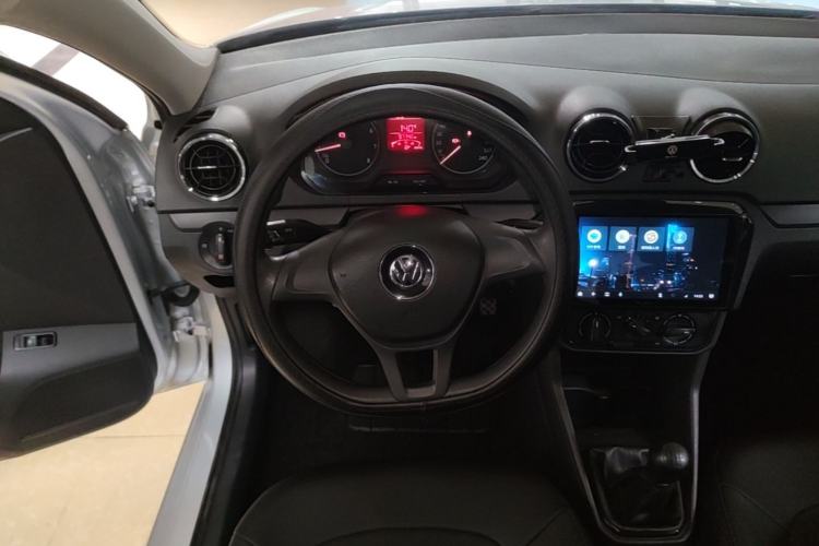 Used Volkswagen Jetta 2019 Dream Edition 1.5L Manual Fashion Version Steering Wheel