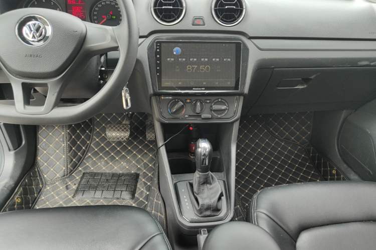 Used Volkswagen Jetta 2019 Dream Edition 1.5L Automatic Fashionable Version Audio And AC Panel