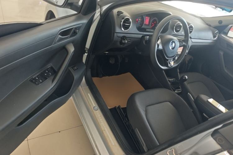 Used Volkswagen Jetta 2019 Dream Edition 1.5L Manual Fashion Version Driver Seat