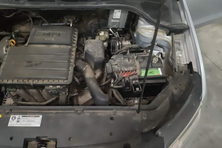 Used Volkswagen Jetta 2019 Dream Edition 1.5L Automatic Comfort Version Engine Bay Left