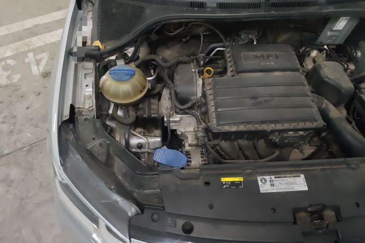 Used Volkswagen Jetta 2019 Dream Edition 1.5L Automatic Comfort Version Engine Bay Right