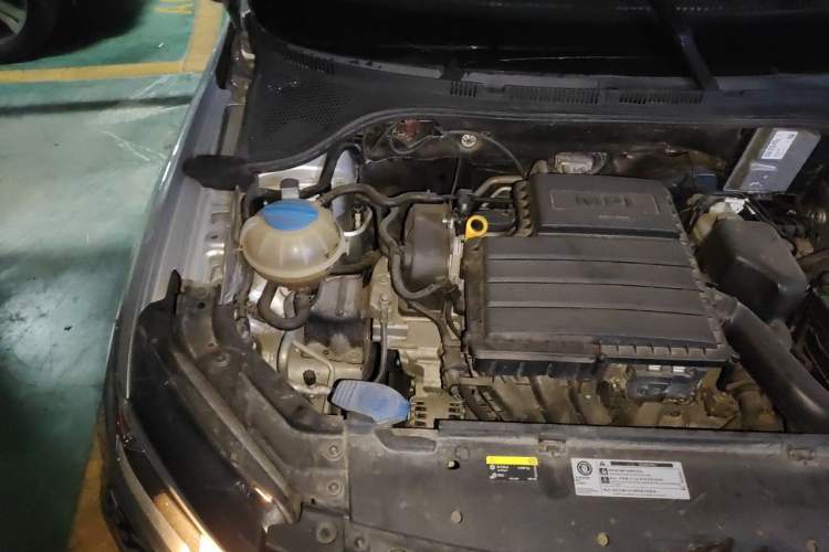 Used Volkswagen Jetta 2019 Dream Edition 1.5L Automatic Comfort Version Engine Bay Right