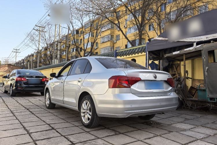 Used Volkswagen Jetta 2019 Dream Edition 1.5L Manual Fashion Version Exterior 2