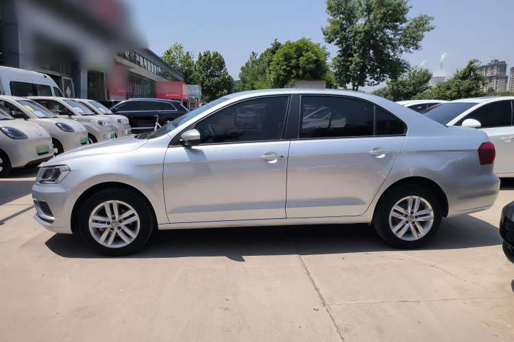 Used Volkswagen Jetta 2019 Dream Edition 1.4L Manual Fashion Version Exterior 5