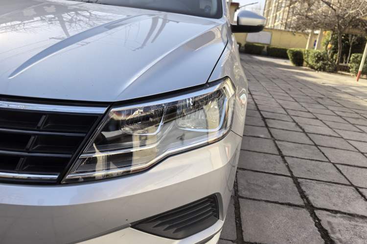 Used Volkswagen Jetta 2019 Dream Edition 1.5L Manual Fashion Version Exterior 8