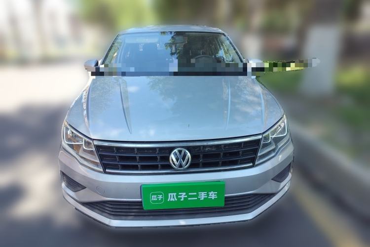 Used Volkswagen Jetta 2019 Dream Edition 1.4L Manual Fashion Version Front