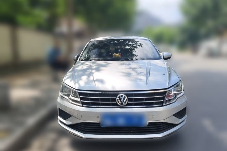 Used Volkswagen Jetta 2019 Dream Edition 1.5L Manual Fashion Version Front