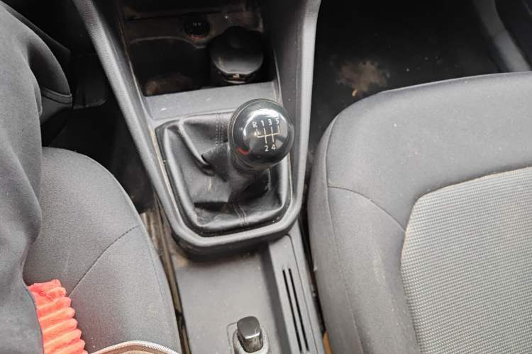 Used Volkswagen Jetta 2019 Dream Edition 1.5L Manual Fashion Version Gear Lever