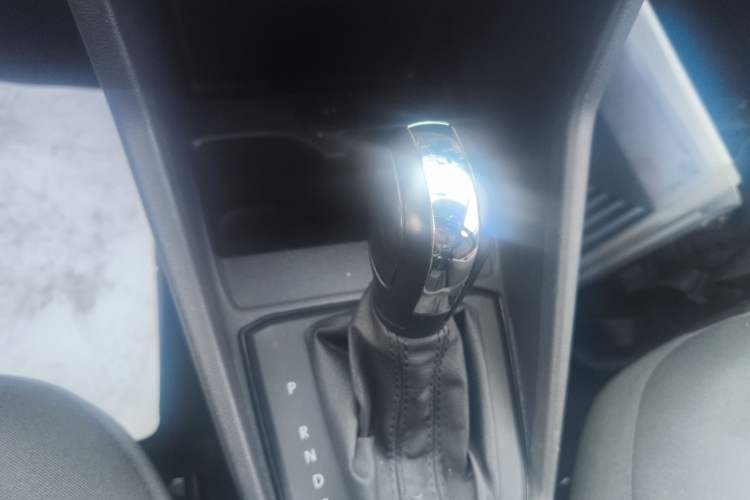 Used Volkswagen Jetta 2019 Dream Edition 1.5L Automatic Fashionable Version Gear Lever