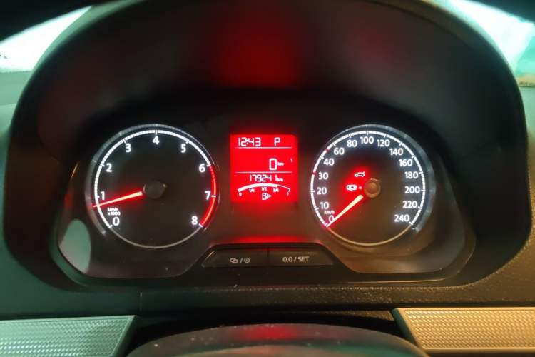 Used Volkswagen Jetta 2019 Dream Edition 1.5L Automatic Comfort Version Instrument Cluster