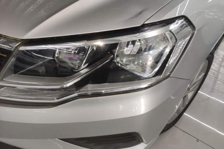 Used Volkswagen Jetta 2019 Dream Edition 1.5L Manual Fashion Version Left Front Headlight