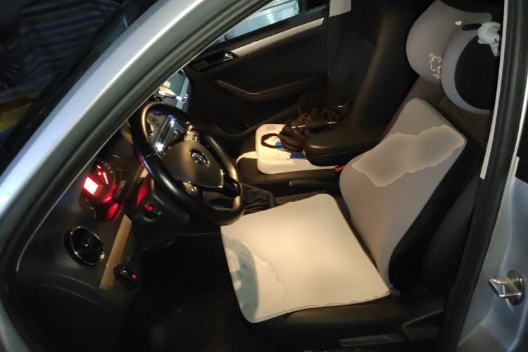 Used Volkswagen Jetta 2019 Dream Edition 1.5L Automatic Comfort Version Left Front Seat