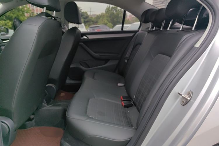 Used Volkswagen Jetta 2019 Dream Edition 1.5L Automatic Comfort Version Left Rear Seat