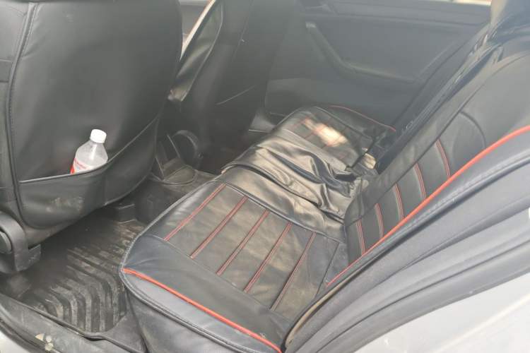 Used Volkswagen Jetta 2019 Dream Edition 1.5L Manual Fashion Version Left Rear Seat