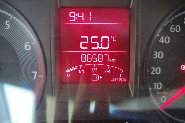 Used Volkswagen Jetta 2019 Dream Edition 1.4L Manual Fashion Version Odometer Close Up