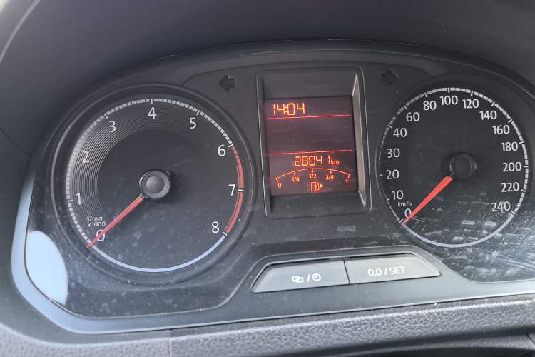 Used Volkswagen Jetta 2019 Dream Edition 1.5L Manual Fashion Version Odometer Close Up